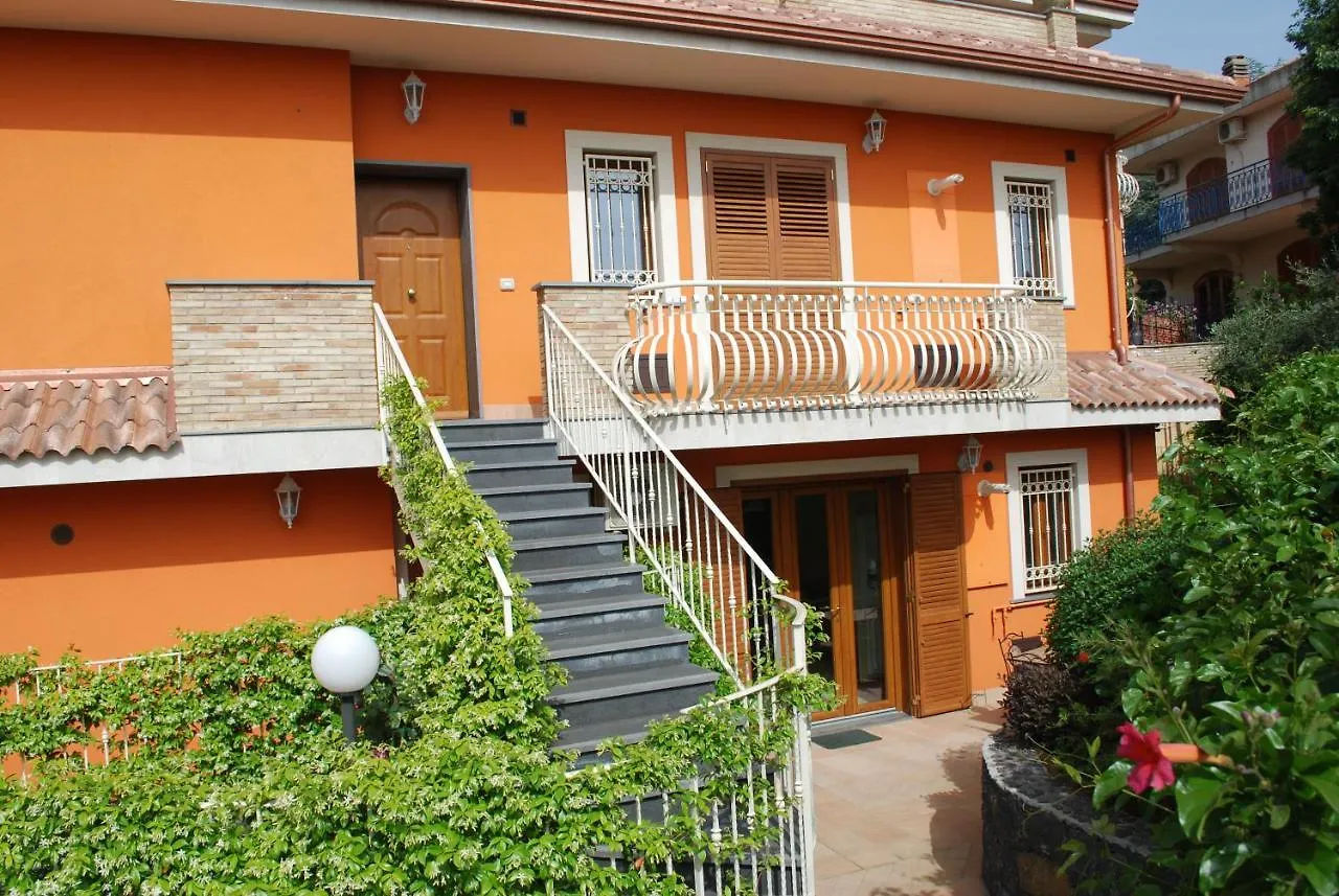 Aparthotel Etna Royal View Trecastagni 2*,  Italien