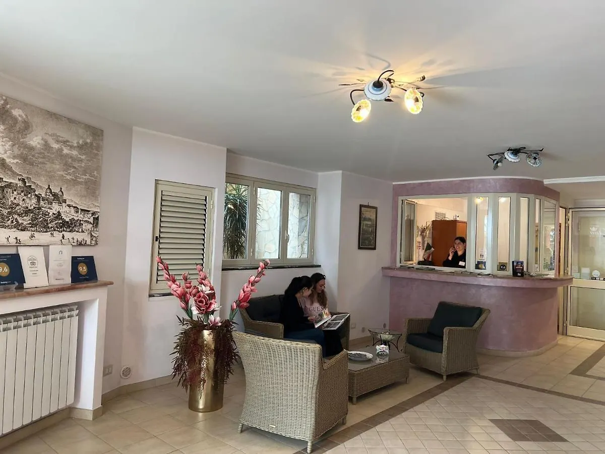 Aparthotel Etna Royal View Trecastagni