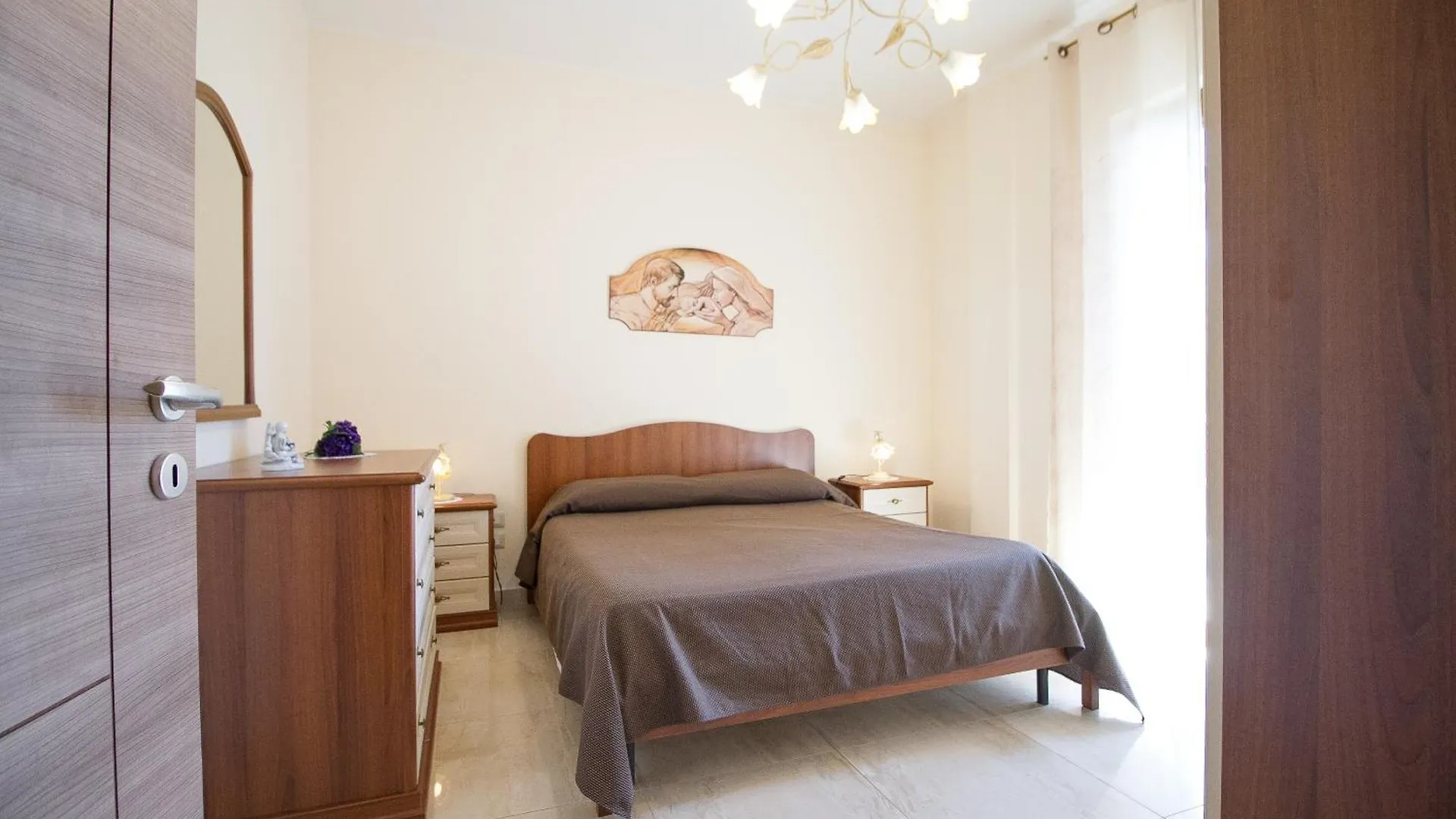 **  Aparthotel Etna Royal View Trecastagni Italien