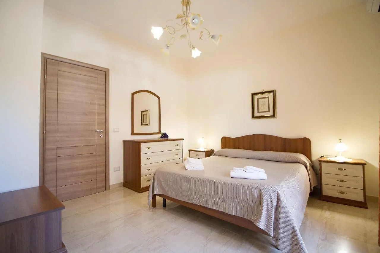 Etna Royal View Apart otel Trecastagni İtalya